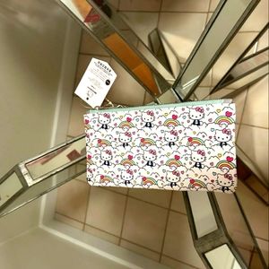 NWT!! Hello kitty pencil case